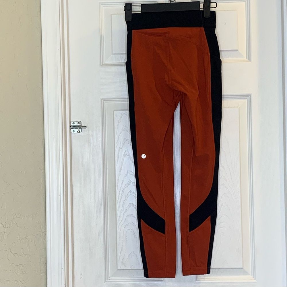 lululemon Box It Out Leggings in Bonfire/Black Size 4 - Picture 12 of 12
